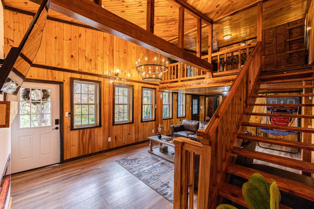 Fun Cabin With Hot Tub, Pool Table & Fire Pit - Big Blue Bryson City Exterior photo